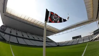 Corinthians quer colocar arena na Bolsa de Valores e negocia venda com a Caixa
