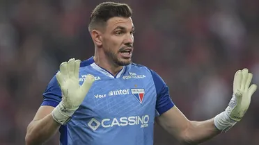 Corinthians recua em contratação de ex-goleiro do Paraná