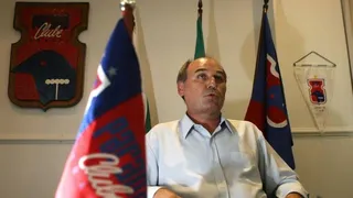 Mico na mão…de novo não