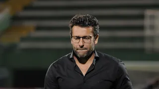 Valentim está enterrando o Athletico. Em dois jogos, virou o time do avesso