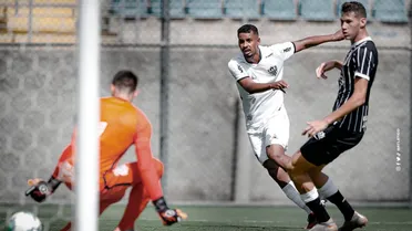 Atlético-MG vence Corinthians nos pênaltis e pega o Athletico na final do sub-20