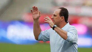 Flamengo irregular, Ceni mal e vitória do Athletico
