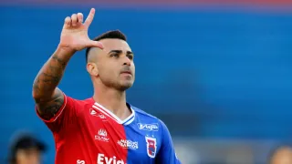 Paraná Clube renova com Liliu e Radeche, mas tem várias rescisões