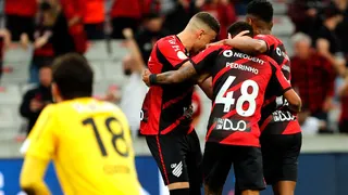 Athletico pode fechar hoje um mês perfeito com Felipão