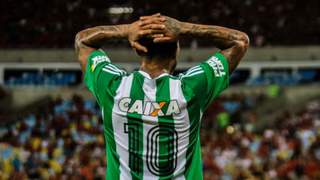 Ex-Coritiba assume clube inglês em busca de sobrevivência