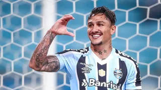Meia do Grêmio exalta volta do Paraná ao futsal: “Fui muito feliz nessa quadra”