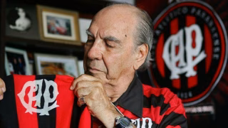 Ídolo do Athletico e lenda vida, craque Jackson completa 100 anos