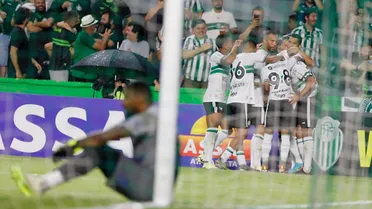 Coritiba vence o Andraus de virada com brilho de Robson no Couto
