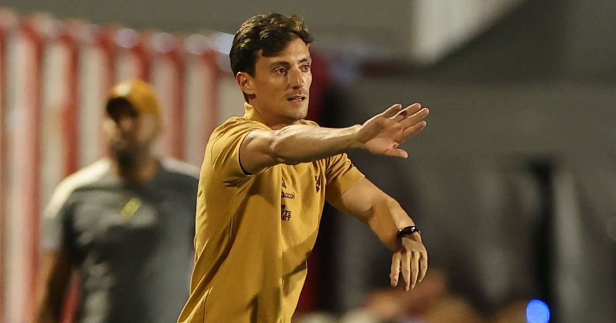 Técnico interino destrói atuação do Athletico: “Chega a ser ridículo”