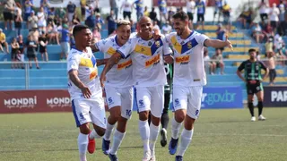 Com gols no primeiro tempo, São Joseense bate o Maringá e sobe na tabela