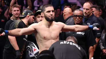 Makhachev rebate Topuria e expõe motivo de luta no UFC cair