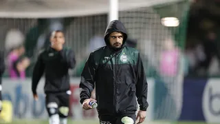 Guto Ferreira tem retornos em todos os setores; veja a provável escalação do Coxa