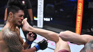 Brasileiro aplica nocaute brutal mas não consegue contrato com o UFC; veja
