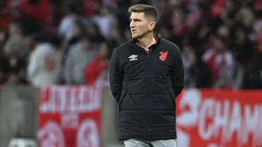 Vasco x Athletico: confira as escalações prováveis para o jogo