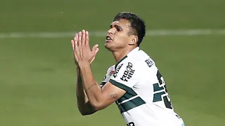 Artilheiro do Coritiba, Robson não chega a acordo e deixa o clube