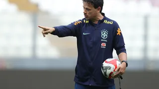 Fernando Diniz tenta repetir espetáculo com a seleção brasileira em visita ao Peru