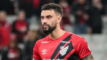 Com reforços, Athletico visita Londrina em duelo direto pela liderança