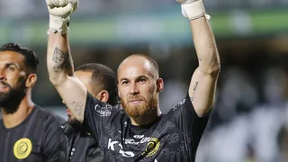 Goleiro que parou o Coritiba já foi rejeitado por ser baixo: “Desiste e vai estudar”