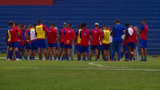 Paraná celebra aniversário com apresentação do elenco à torcida; veja a lista