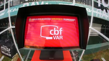 Árbitro de pênalti polêmico contra o Athletico estará no jogo do Coritiba