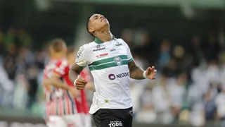 Coritiba empata com São Paulo, aumenta jejum e segue pressionado