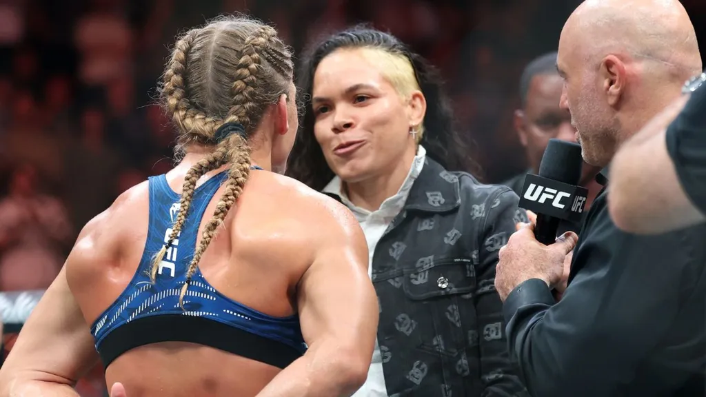 Amanda Nunes encara Kayla Harrison. Foto: Icon sport