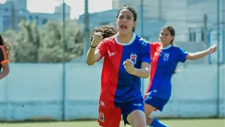 Irmãs gêmeas se destacam em goleada da equipe feminina do Paraná Clube
