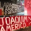 Torcida do Athletico protesta na Baixada, cobra Petraglia e detona: “Elenco de centavos”