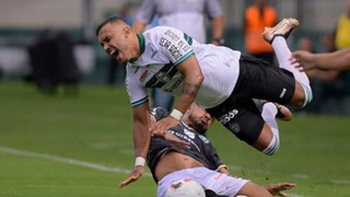 Ex-Coritiba não marca nenhum gol, decepciona e é dispensado por clube brasileiro