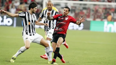 Athletico tenta reverter histórico negativo contra o Atlético-MG, algoz em 2000