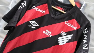 Athletico perde patrocinador master em novo uniforme; estreia foi contra o Corinthians