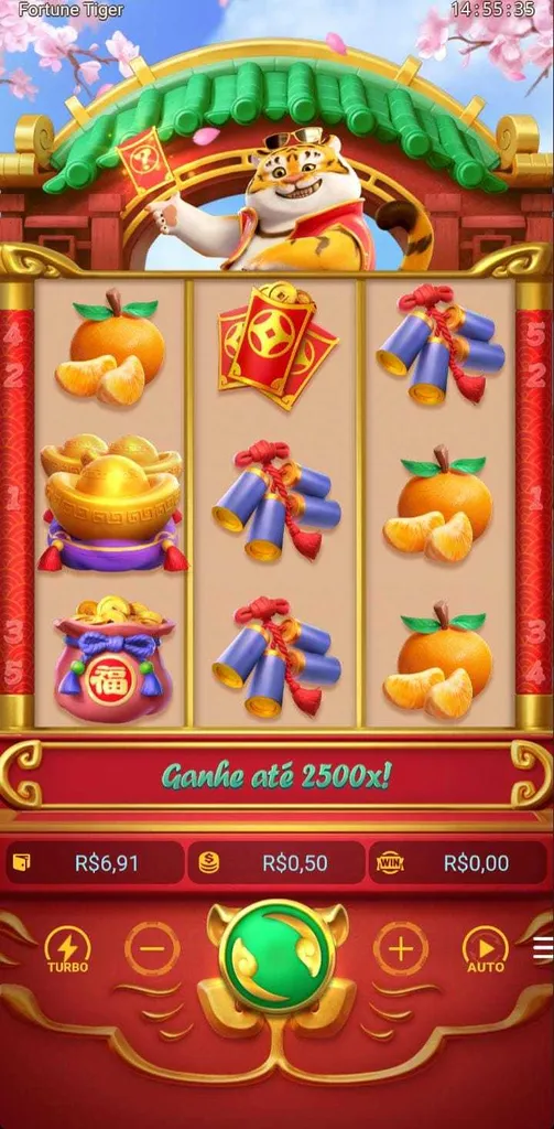 Slot Fortune Tiger com diferentes símbolos na grade 3x3, como laranjas e pote dourado, e aposta no valor de 50 centavos