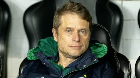 Seabra lamenta falta de eficiência do Coritiba após nova derrota e defende elenco