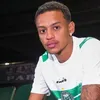 Atacante do Coritiba envolvido em agressão em festa se pronuncia nas redes