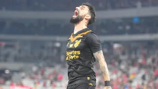 Artilheiro do Athletico no ano, Mastriani vive seca de gols em meio à crise