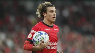 Bento e Canobbio desfalcam o Athletico em decisão de vaga; veja quem pode entrar 