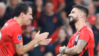 “Fora dos planos”: Ídolo do Athletico deve deixar time rebaixado à Série B