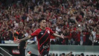 Ano do futebol? Veja quanto o Athletico já gastou com reforços em 2022