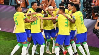 Brasil massacra a Coreia do Sul com goleada e pega a Croácia nas quartas de final