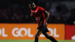 Marcelo Cirino retorna ao Athletico após quase um ano sem jogar