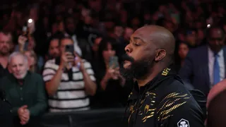 Agora vai? Aposentado, Jon Jones se anima para encarar Tom Aspinall no UFC