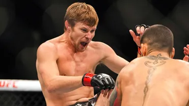 Brasileiro do UFC dispara pesado contra Bryce Mitchell: “Apoia o Hitler”
