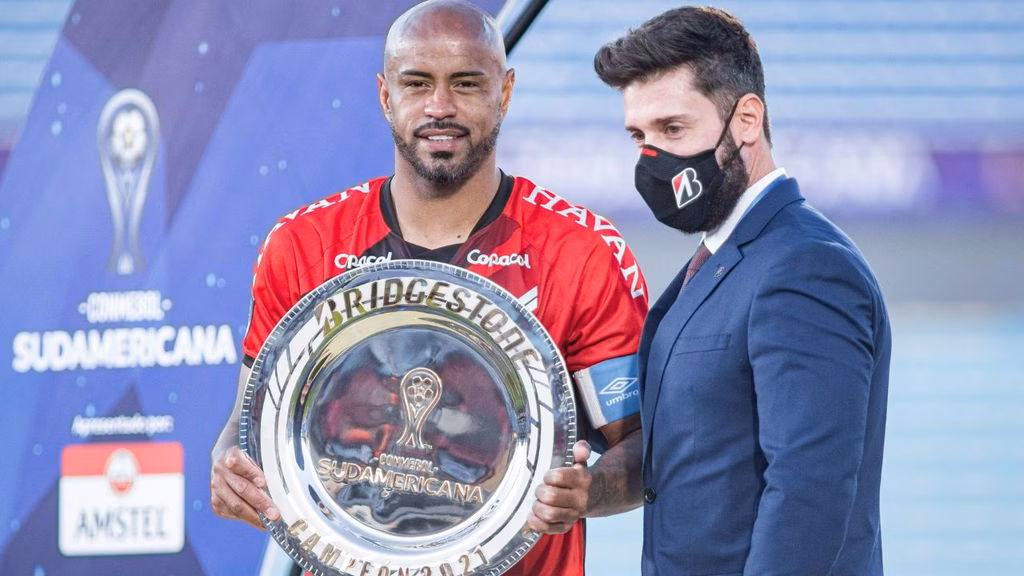 thiago heleno athletico sul-americana