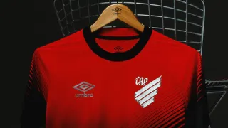 Athletico lança nova camisa com mudanças importantes; veja imagens