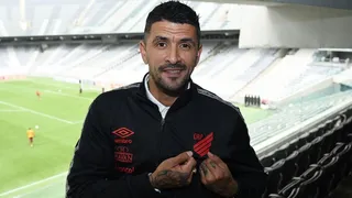 Athletico anuncia Lucho González para a comissão técnica