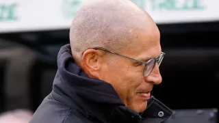 Em jejum, Alex entra na reta decisiva da Série B antes de definir futuro