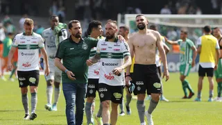 Dupla Atletiba mal na rodada: bola aérea preocupa Athletico; Coxa insiste em veteranos