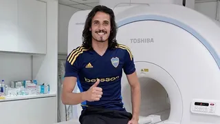 Cavani assume camisa 10 do Boca Jrs: “Melhor clube para dar últimos passos da carreira”