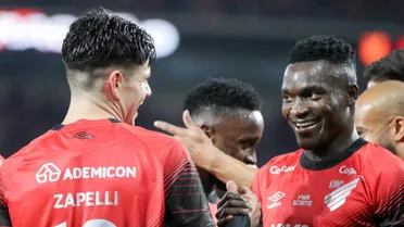 Athletico bate recorde com estrangeiros no Brasileirão