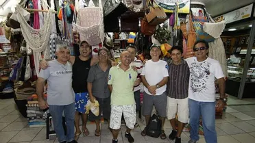 Futebol no Mercado Central, com direito a banquinho